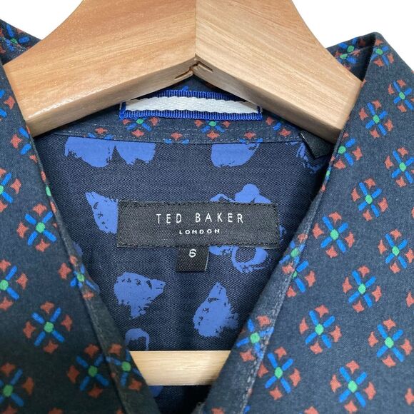 Ted Baker Mens All Over GEO Print Short Sleeve Button Up Shirt Size Large Blue - Picture 10 of 10